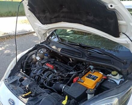 Белый Форд Фиеста, объемом двигателя 1.6 л и пробегом 182 тыс. км за 7400 $, фото 13 на Automoto.ua