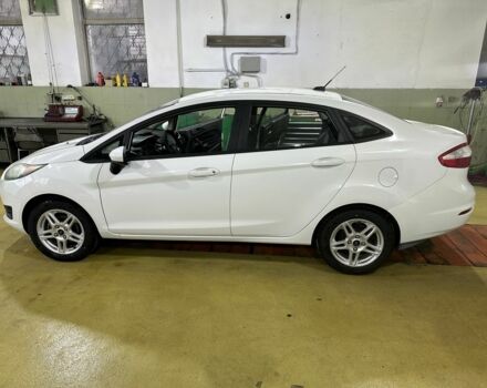 Белый Форд Фиеста, объемом двигателя 0 л и пробегом 114 тыс. км за 8600 $, фото 3 на Automoto.ua