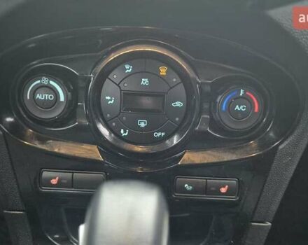 Белый Форд Фиеста, объемом двигателя 1.6 л и пробегом 78 тыс. км за 7000 $, фото 6 на Automoto.ua