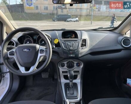 Білий Форд Фієста, об'ємом двигуна 1.6 л та пробігом 69 тис. км за 9500 $, фото 20 на Automoto.ua