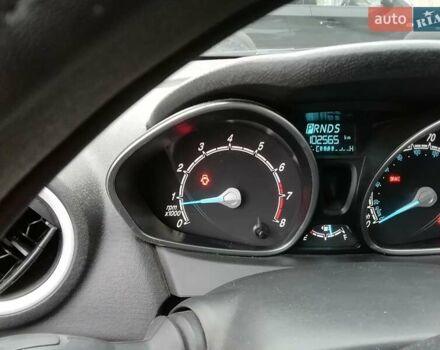 Білий Форд Фієста, об'ємом двигуна 1.6 л та пробігом 102 тис. км за 8600 $, фото 13 на Automoto.ua