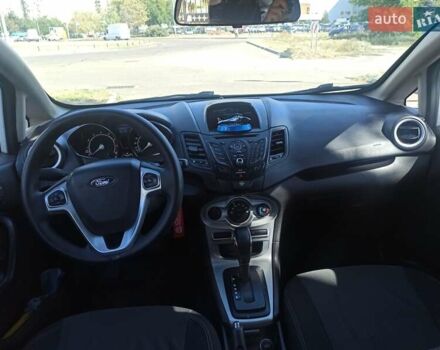 Белый Форд Фиеста, объемом двигателя 1.6 л и пробегом 182 тыс. км за 7400 $, фото 7 на Automoto.ua