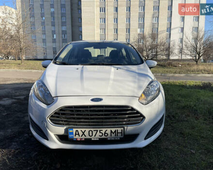 Белый Форд Фиеста, объемом двигателя 1.6 л и пробегом 153 тыс. км за 7000 $, фото 5 на Automoto.ua