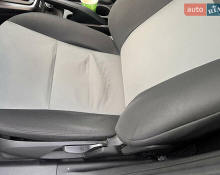 Белый Форд Фиеста, объемом двигателя 1.6 л и пробегом 153 тыс. км за 6900 $, фото 3 на Automoto.ua