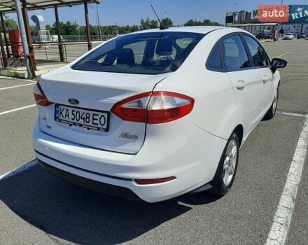 Белый Форд Фиеста, объемом двигателя 1.6 л и пробегом 155 тыс. км за 7900 $, фото 3 на Automoto.ua