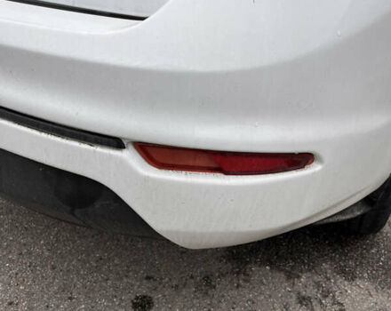 Белый Форд Фиеста, объемом двигателя 1.6 л и пробегом 153 тыс. км за 6900 $, фото 18 на Automoto.ua