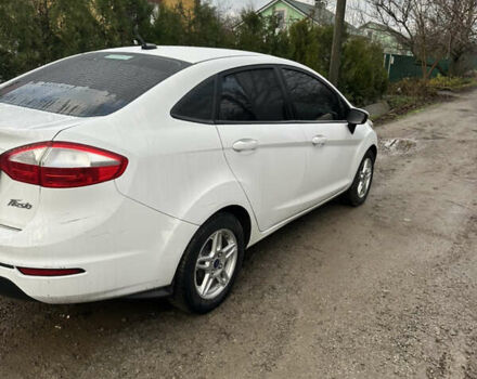 Білий Форд Фієста, об'ємом двигуна 1.6 л та пробігом 121 тис. км за 7500 $, фото 3 на Automoto.ua
