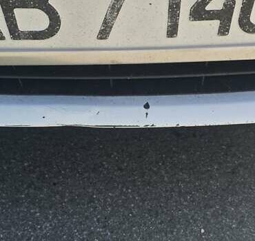 Белый Форд Фиеста, объемом двигателя 1 л и пробегом 128 тыс. км за 9500 $, фото 7 на Automoto.ua