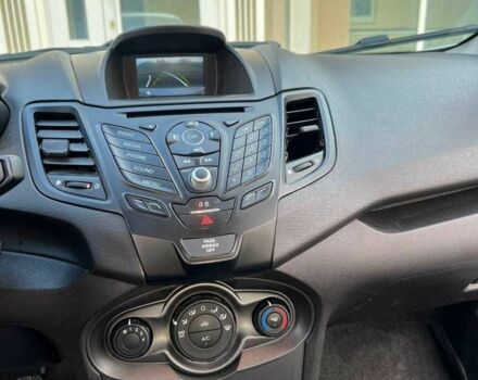 Белый Форд Фиеста, объемом двигателя 1.6 л и пробегом 67 тыс. км за 7700 $, фото 8 на Automoto.ua