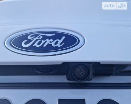 Белый Форд Фиеста, объемом двигателя 1.6 л и пробегом 92 тыс. км за 10750 $, фото 5 на Automoto.ua
