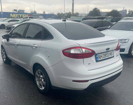 Білий Форд Фієста, об'ємом двигуна 1.6 л та пробігом 67 тис. км за 8999 $, фото 3 на Automoto.ua