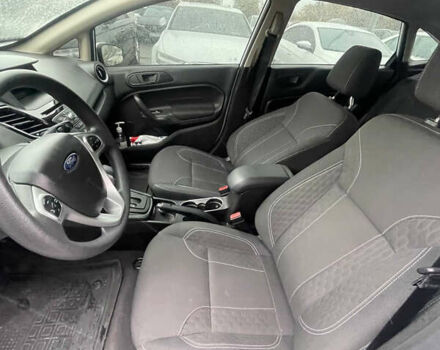 Білий Форд Фієста, об'ємом двигуна 1.6 л та пробігом 67 тис. км за 8999 $, фото 6 на Automoto.ua