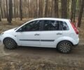 Білий Форд Фієста, об'ємом двигуна 1.2 л та пробігом 210 тис. км за 4100 $, фото 5 на Automoto.ua