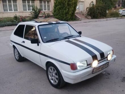 Форд Фієста 1986 у Тернополі на Automoto.ua Білий Форд Фієста, об'ємом двигуна 1.4 л та пробігом 53 тис. км за 1200 $, фото 1 на Automoto.ua
