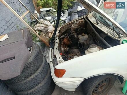 Форд Фиеста 1989 в Ровно на Automoto.ua Белый Форд Фиеста, объемом двигателя 1.1 л и пробегом 220 тыс. км за 350 $, фото 1 на Automoto.ua