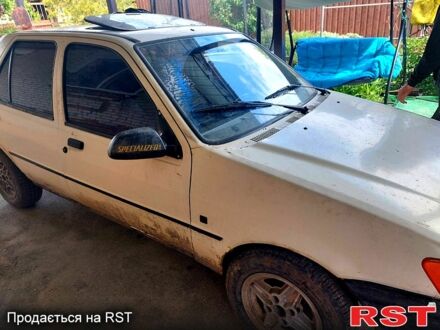 Форд Фиеста 1991 в Богодухове на Automoto.ua Белый Форд Фиеста, объемом двигателя 1.8 л и пробегом 97 тыс. км за 1450 $, фото 1 на Automoto.ua