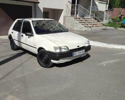 Білий Форд Фієста, об'ємом двигуна 1.3 л та пробігом 306 тис. км за 1400 $, фото 1 на Automoto.ua