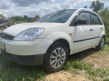Форд Фієста 2004 у Вінниці на Automoto.ua Білий Форд Фієста, об'ємом двигуна 1.4 л та пробігом 290 тис. км за 2750 $, фото 1 на Automoto.ua