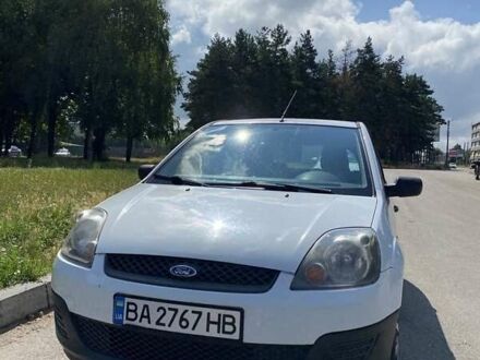 Форд Фієста 2007 у Кропивницькому (Кіровограді) на Automoto.ua Білий Форд Фієста, об'ємом двигуна 1.2 л та пробігом 176 тис. км за 4400 $, фото 1 на Automoto.ua