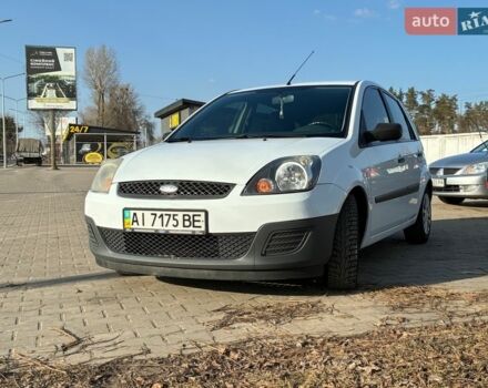 Белый Форд Фиеста, объемом двигателя 1.25 л и пробегом 234 тыс. км за 4300 $, фото 1 на Automoto.ua