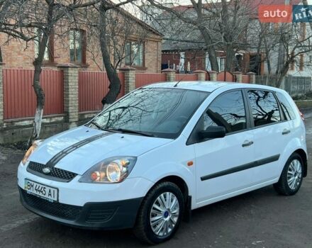 Белый Форд Фиеста, объемом двигателя 0 л и пробегом 216 тыс. км за 2950 $, фото 1 на Automoto.ua