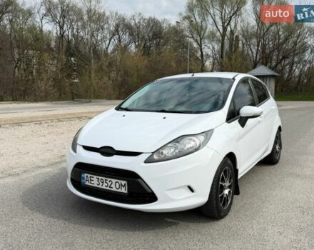 Белый Форд Фиеста, объемом двигателя 1.25 л и пробегом 226 тыс. км за 4699 $, фото 1 на Automoto.ua