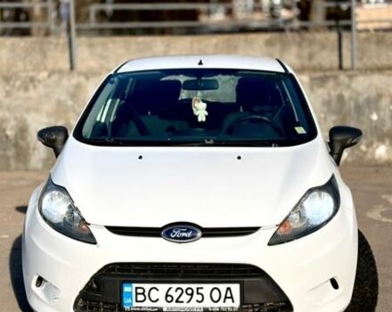 Білий Форд Фієста, об'ємом двигуна 1.24 л та пробігом 211 тис. км за 4900 $, фото 1 на Automoto.ua
