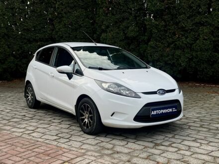 Білий Форд Фієста, об'ємом двигуна 1.4 л та пробігом 222 тис. км за 6800 $, фото 1 на Automoto.ua