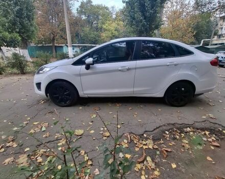 Білий Форд Фієста, об'ємом двигуна 1.6 л та пробігом 199 тис. км за 4999 $, фото 1 на Automoto.ua
