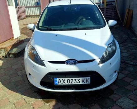Белый Форд Фиеста, объемом двигателя 1.4 л и пробегом 186 тыс. км за 7500 $, фото 1 на Automoto.ua