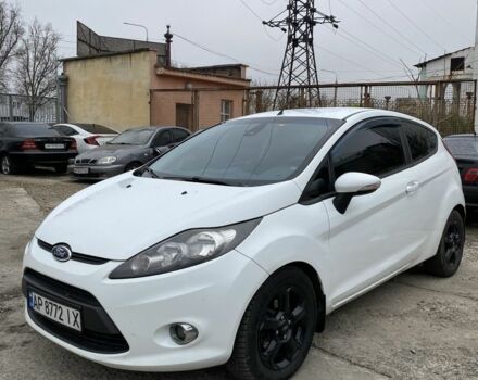Белый Форд Фиеста, объемом двигателя 1.4 л и пробегом 230 тыс. км за 5400 $, фото 1 на Automoto.ua