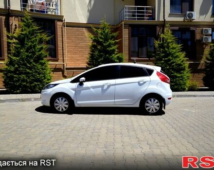 Белый Форд Фиеста, объемом двигателя 1.2 л и пробегом 139 тыс. км за 5800 $, фото 1 на Automoto.ua