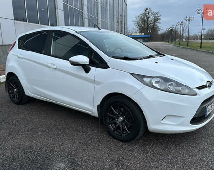 Білий Форд Фієста, об'ємом двигуна 1.4 л та пробігом 220 тис. км за 6950 $, фото 1 на Automoto.ua