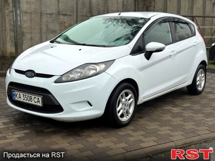 Білий Форд Фієста, об'ємом двигуна 1.2 л та пробігом 122 тис. км за 4900 $, фото 1 на Automoto.ua