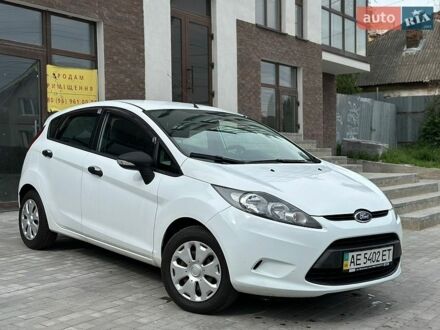 Белый Форд Фиеста, объемом двигателя 1.25 л и пробегом 78 тыс. км за 5500 $, фото 1 на Automoto.ua