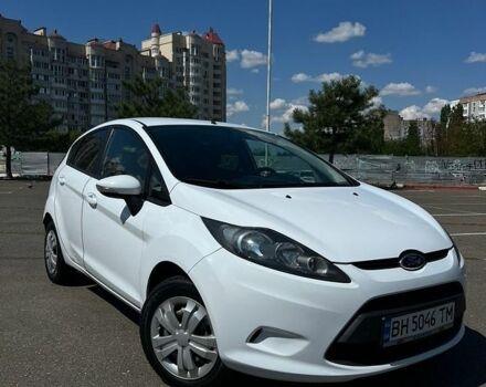 Білий Форд Фієста, об'ємом двигуна 1.24 л та пробігом 215 тис. км за 5299 $, фото 1 на Automoto.ua