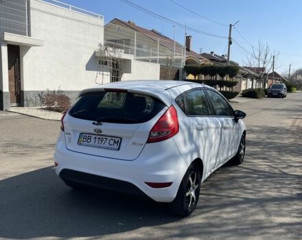 Белый Форд Фиеста, объемом двигателя 1.2 л и пробегом 82 тыс. км за 5500 $, фото 1 на Automoto.ua
