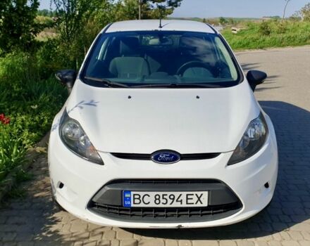 Белый Форд Фиеста, объемом двигателя 1.4 л и пробегом 230 тыс. км за 4500 $, фото 1 на Automoto.ua
