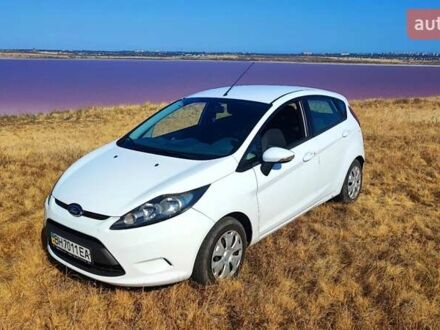 Білий Форд Фієста, об'ємом двигуна 1.4 л та пробігом 128 тис. км за 7900 $, фото 1 на Automoto.ua