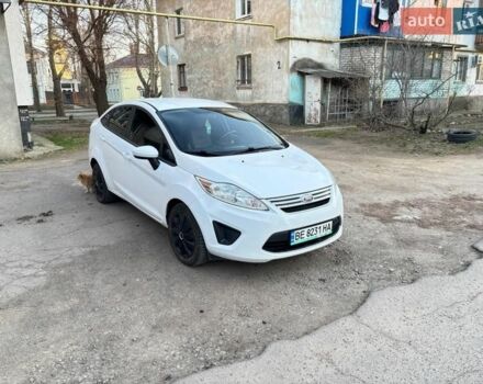Белый Форд Фиеста, объемом двигателя 1.6 л и пробегом 320 тыс. км за 6100 $, фото 1 на Automoto.ua