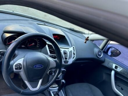 Форд Фієста 2011 у Червоноград на Automoto.ua Білий Форд Фієста, об'ємом двигуна 14 л та пробігом 240 тис. км за 6700 $, фото 1 на Automoto.ua