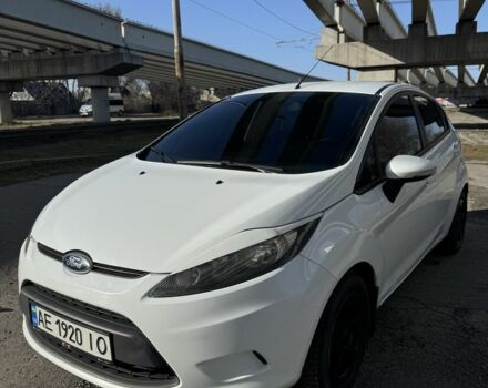 Белый Форд Фиеста, объемом двигателя 1.4 л и пробегом 270 тыс. км за 6300 $, фото 1 на Automoto.ua