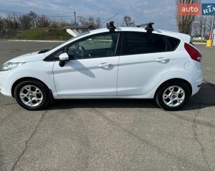 Белый Форд Фиеста, объемом двигателя 1.25 л и пробегом 157 тыс. км за 5800 $, фото 1 на Automoto.ua