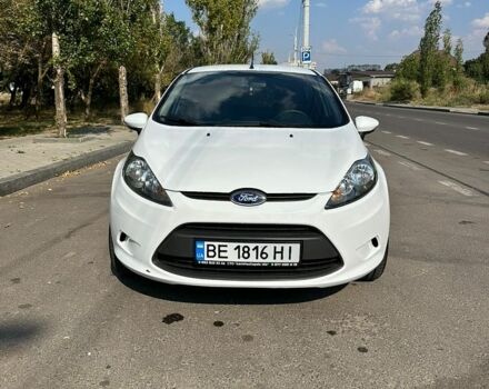 Білий Форд Фієста, об'ємом двигуна 1.4 л та пробігом 123 тис. км за 7000 $, фото 1 на Automoto.ua