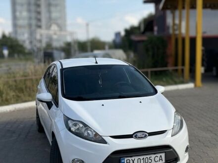 Білий Форд Фієста, об'ємом двигуна 1.4 л та пробігом 197 тис. км за 6000 $, фото 1 на Automoto.ua