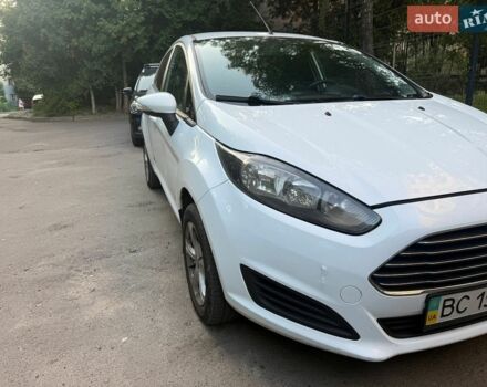 Білий Форд Фієста, об'ємом двигуна 1.24 л та пробігом 305 тис. км за 4300 $, фото 1 на Automoto.ua