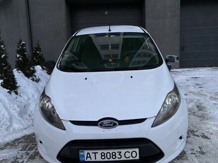 Білий Форд Фієста, об'ємом двигуна 1.4 л та пробігом 198 тис. км за 4499 $, фото 1 на Automoto.ua
