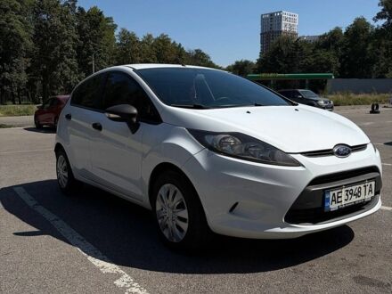 Белый Форд Фиеста, объемом двигателя 1.25 л и пробегом 112 тыс. км за 5800 $, фото 1 на Automoto.ua