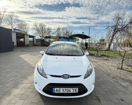 Белый Форд Фиеста, объемом двигателя 1.2 л и пробегом 147 тыс. км за 5800 $, фото 1 на Automoto.ua