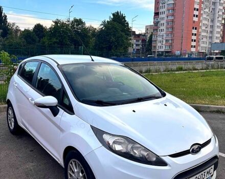 Білий Форд Фієста, об'ємом двигуна 1.4 л та пробігом 260 тис. км за 5500 $, фото 1 на Automoto.ua